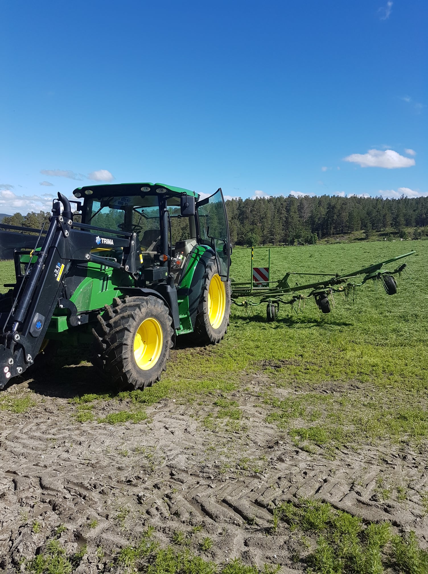 Såing med traktor